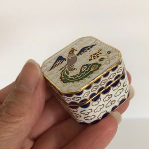 Vintage Small Enamel Square Bird Cloisonné Trinket Pill Box